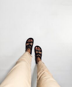 Spontaneous (35 - 36 / ecocuero)